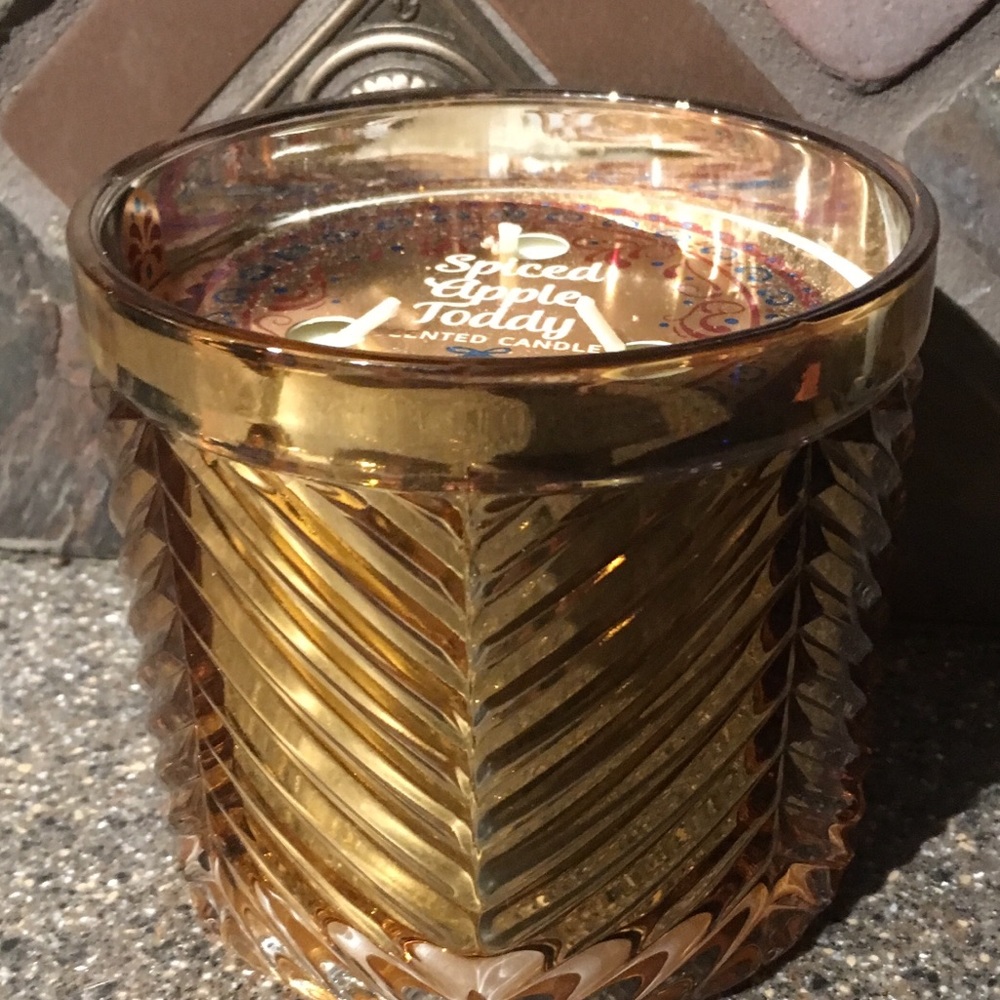 Bath and body works spiced apple toddy candle